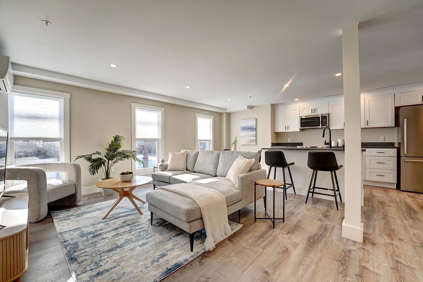 621 Islington ST #B, Portsmouth, NH 03801
