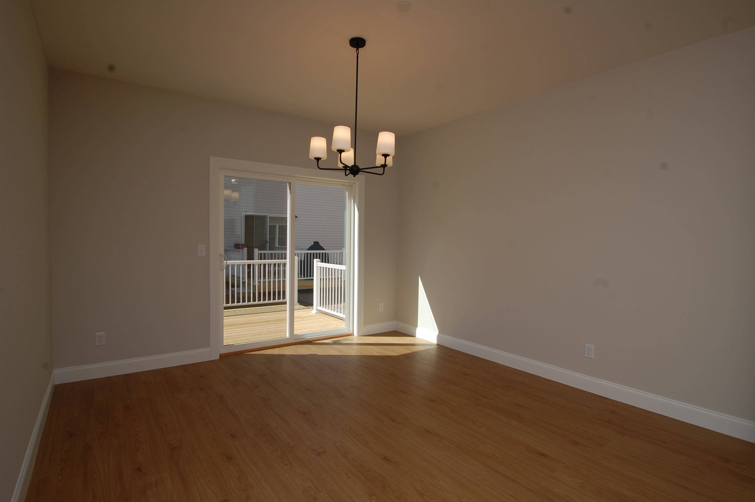 Londonderry, NH 03053,35 Sheffield WAY #7C