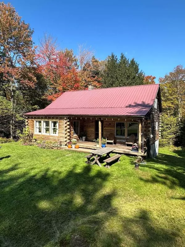 115 Russell RD, Waterbury, VT 05677