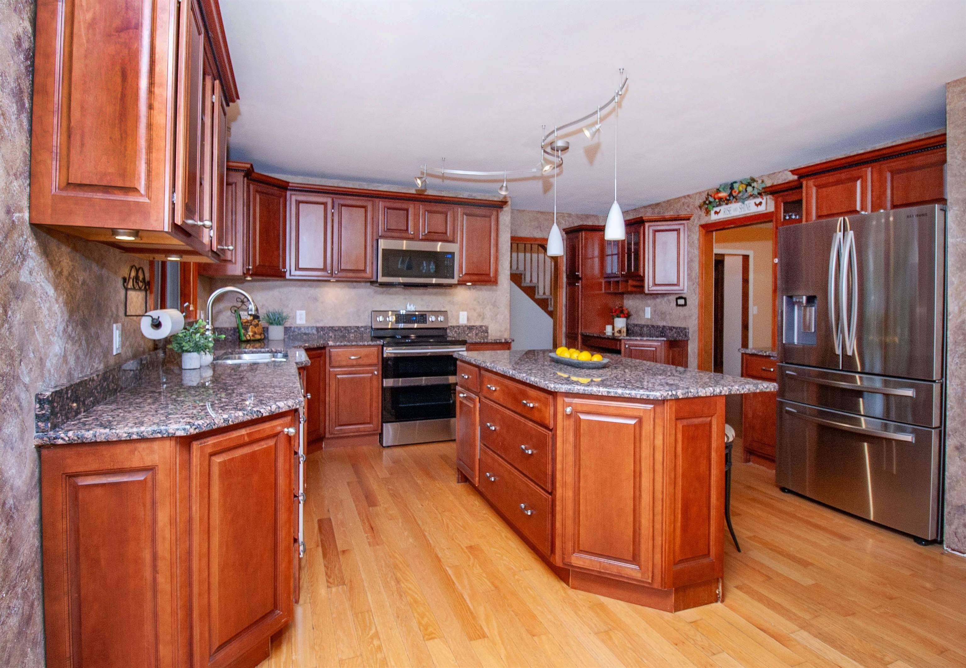 Londonderry, NH 03053,46 Alexander RD