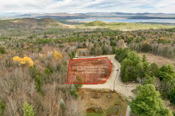 9 Passaconway RD, Ossipee, NH 03814