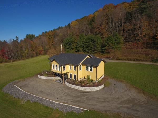 191 Dahlbergh RD, St. Johnsbury, VT 05819