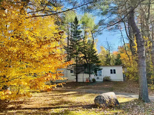 16 Fir Tree LN, Tuftonboro, NH 03816