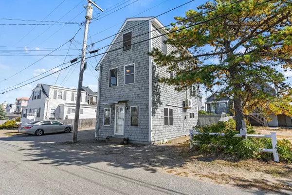 Wells, ME 04090,341 Ocean AVE #1