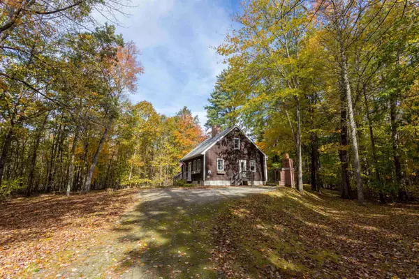 Lee, NH 03861,30 Jenkins RD