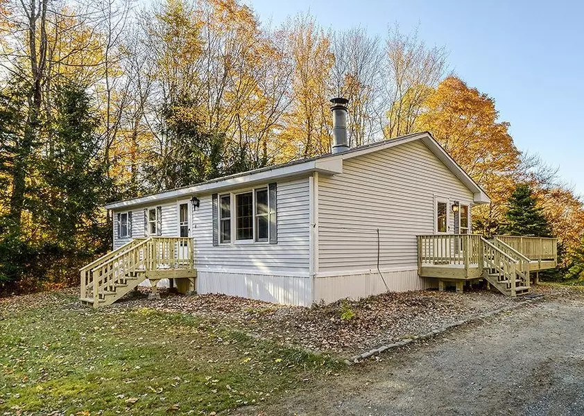 1847 Acworth RD, Charlestown, NH 03603