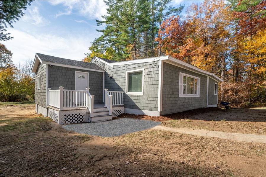 78 Sandogardy Pond RD, Northfield, NH 03276