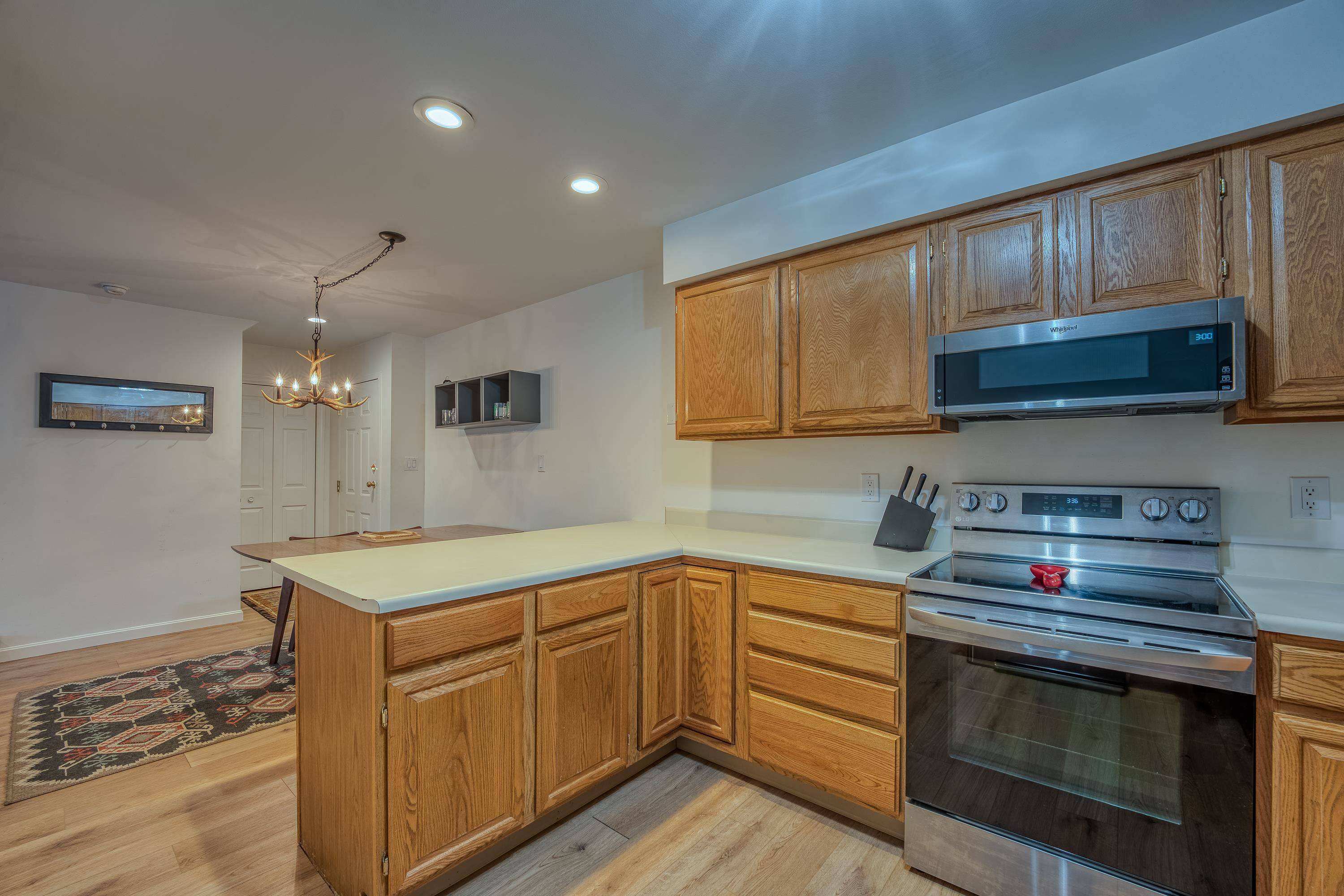 Lincoln, NH 03251,227 Main ST #328