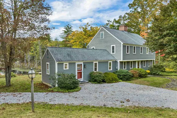 75 Scobie RD, New Boston, NH 03070