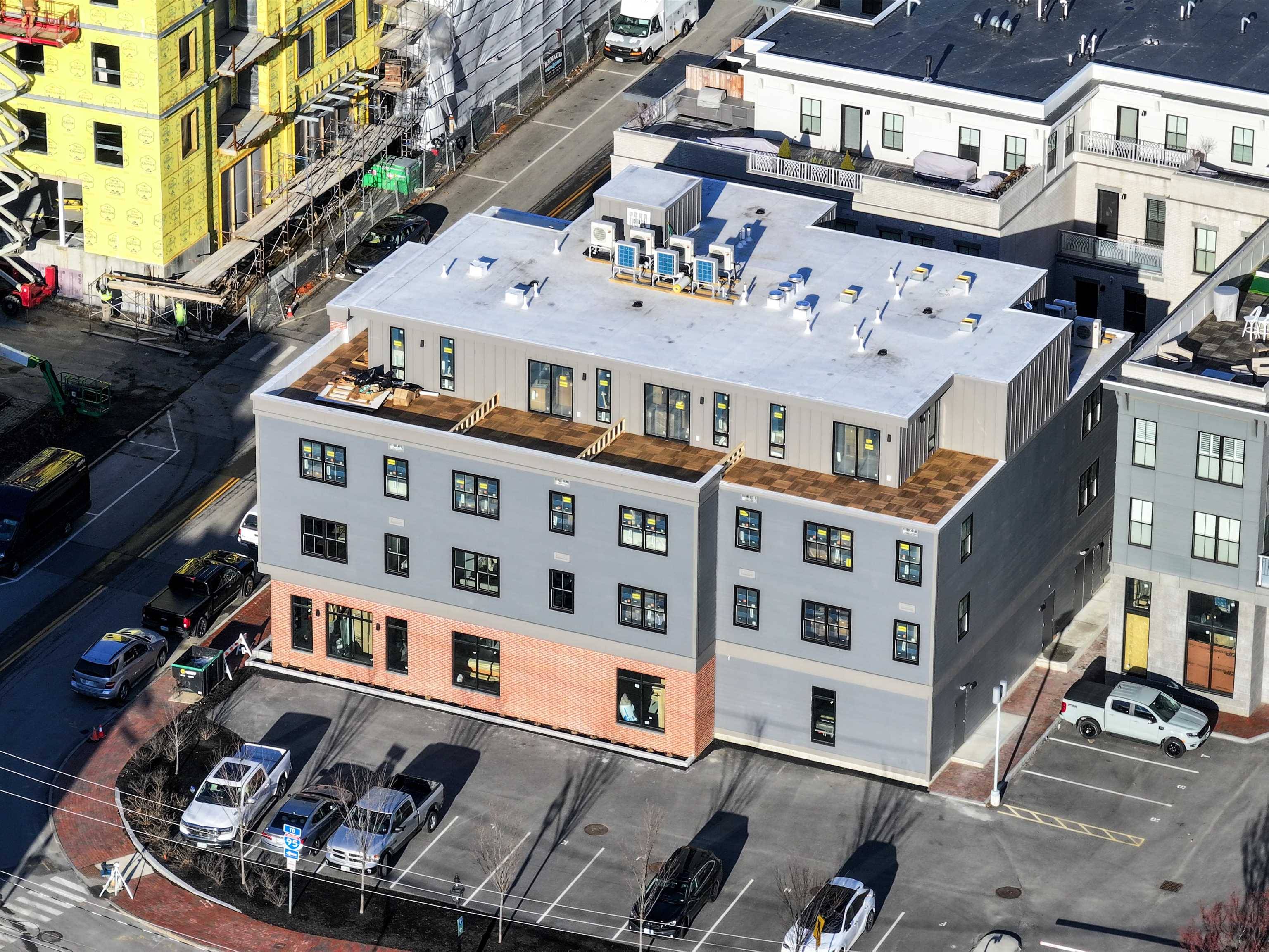 Portsmouth, NH 03801,238 Deer ST #207