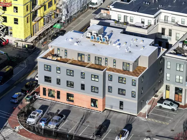 Portsmouth, NH 03801,238 Deer ST #207