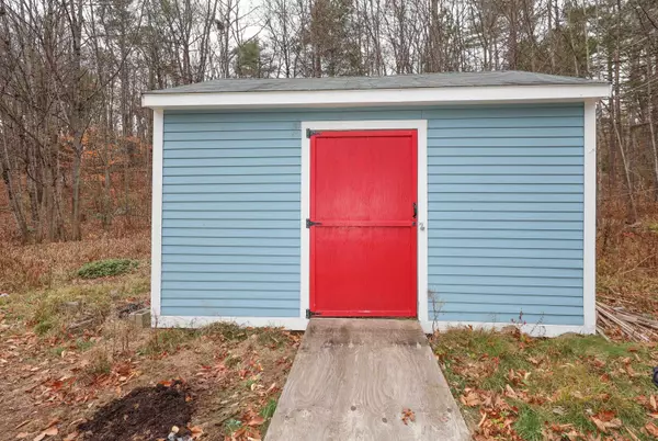 Raymond, NH 03077,32 John ST