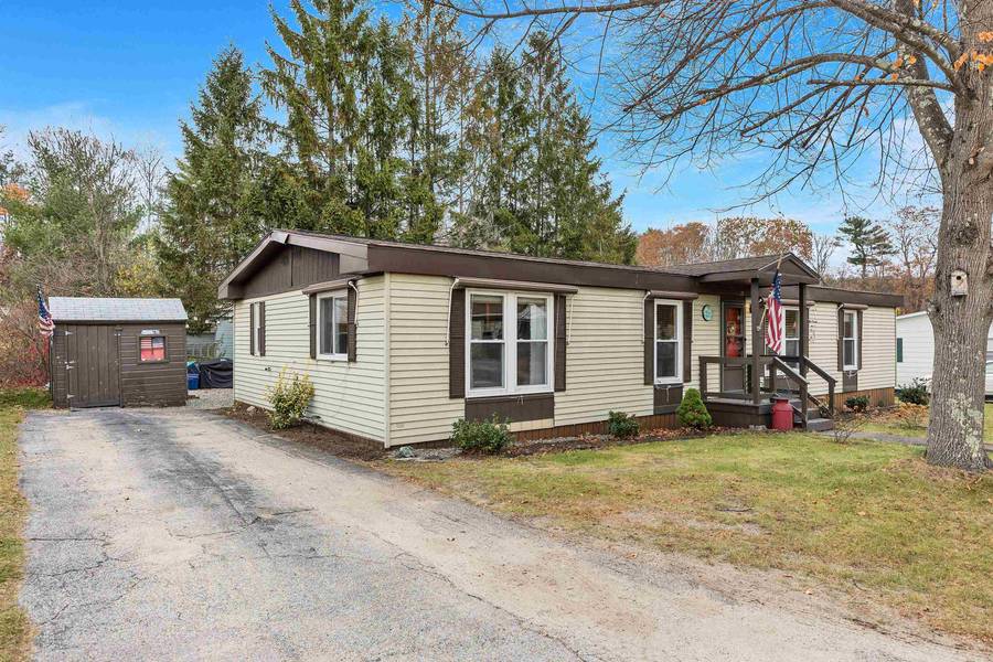 66 Rachael CIR, Goffstown, NH 03045