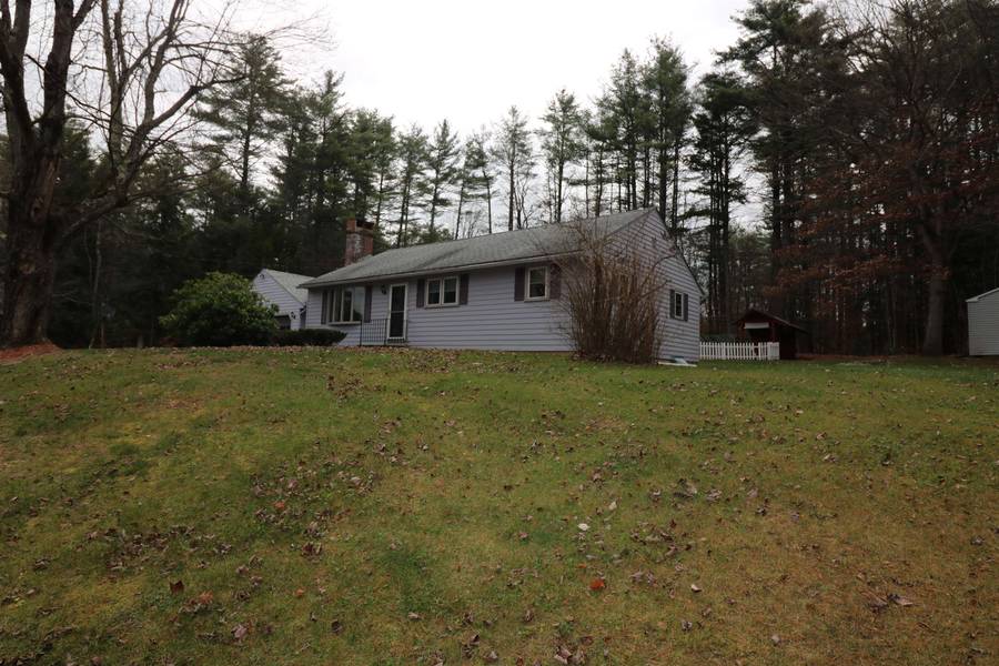 9 Erin LN, Jaffrey, NH 03452