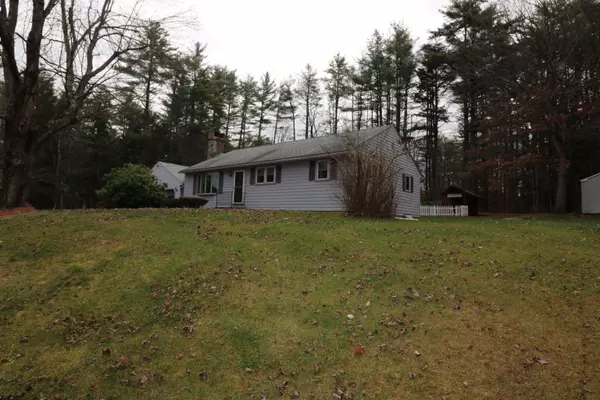 9 Erin LN, Jaffrey, NH 03452