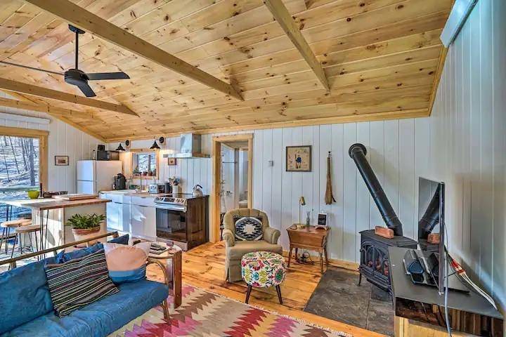 Dummerston, VT 05301,145 Falls Brook RD