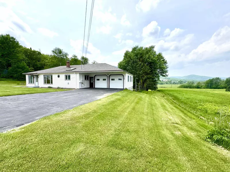 229 main ST, Colebrook, NH 03576
