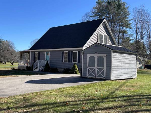 16 Captain Lovewell LN, Ossipee, NH 03814