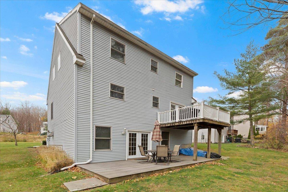 Bennington, VT 05201,318 Chester Knoll DR