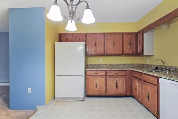 Nashua, NH 03060,6 Autumn Leaf DR #20