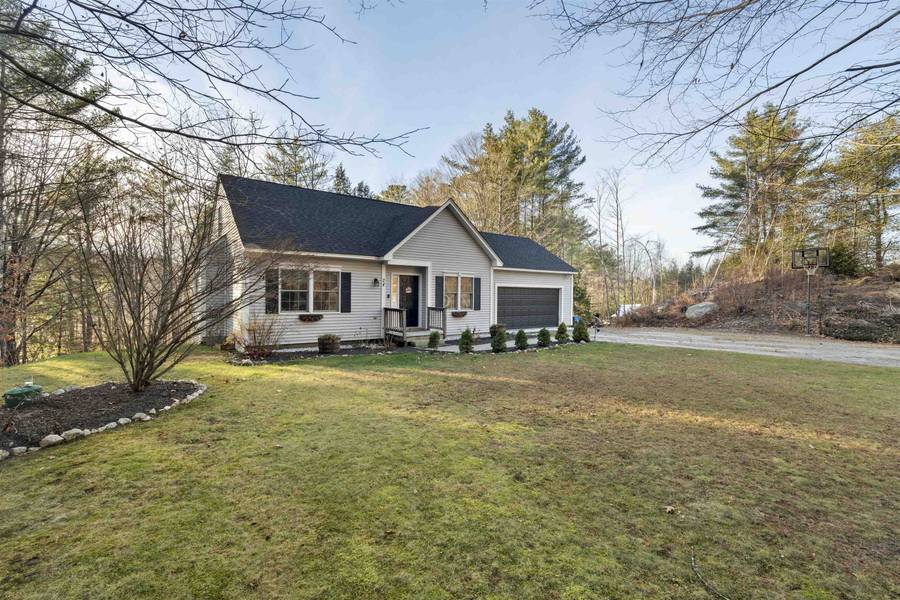 24 Kearsarge Woods RD, Wilmot, NH 03287