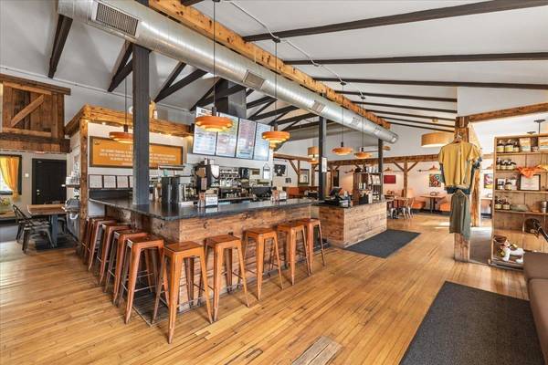454 Mountain RD #2 & 3, Stowe, VT 05672