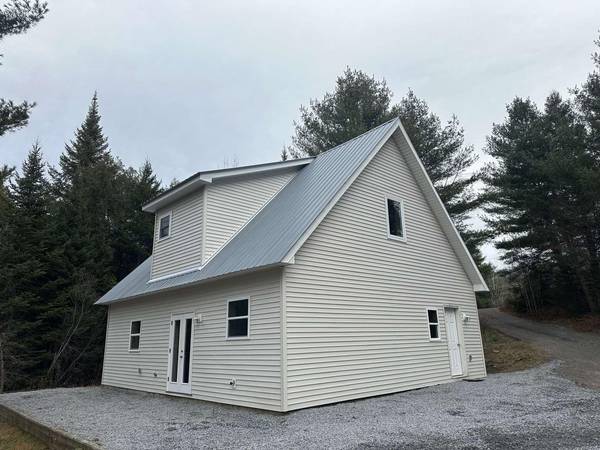 132 Archery Acres, Walden, VT 05836