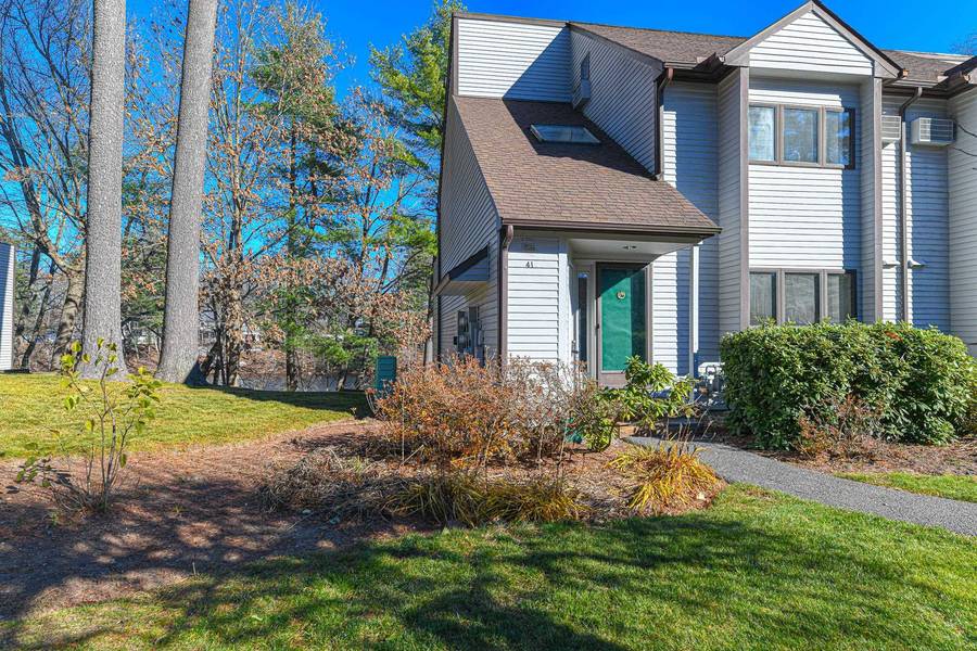 41 Pondview DR, Merrimack, NH 03054