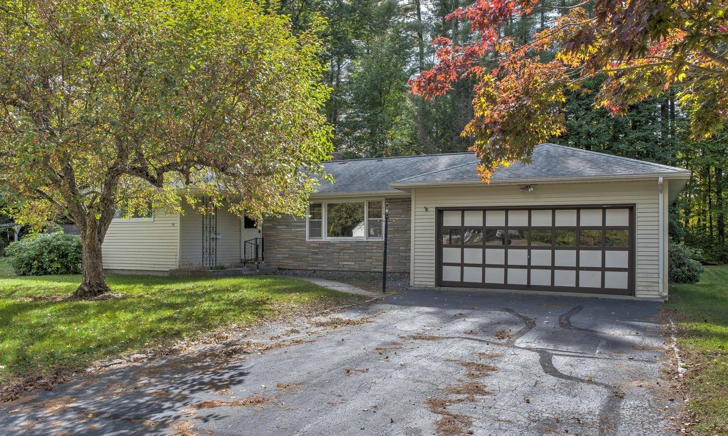 39 Kendall RD, Keene, NH 03431