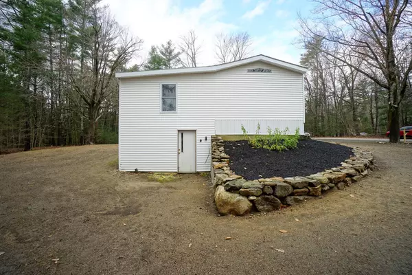 Sandown, NH 03873,30 Brian ST