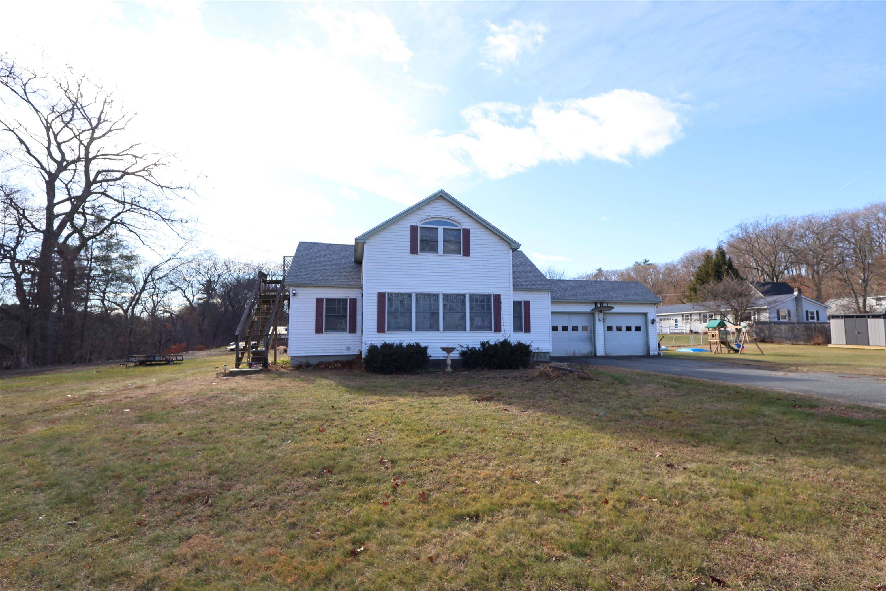 Hartford, VT 05001,55 Horseshoe AVE