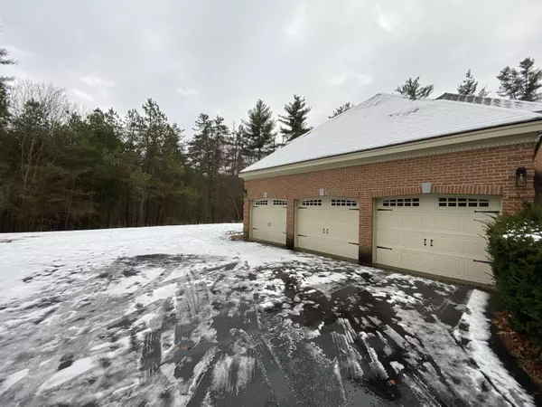 Merrimack, NH 03054,9 Springfield CIR