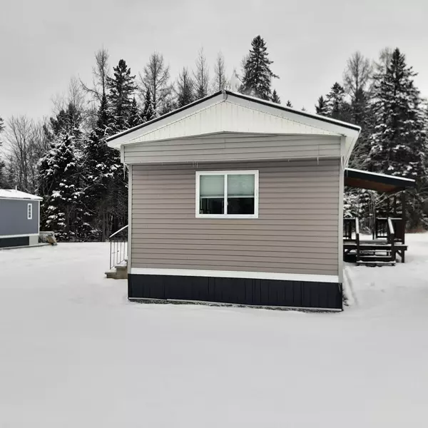 35 Laflamme DR, Stewartstown, NH 03576