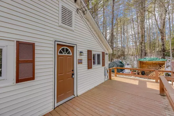 Rumney, NH 03266,153 Mill RD