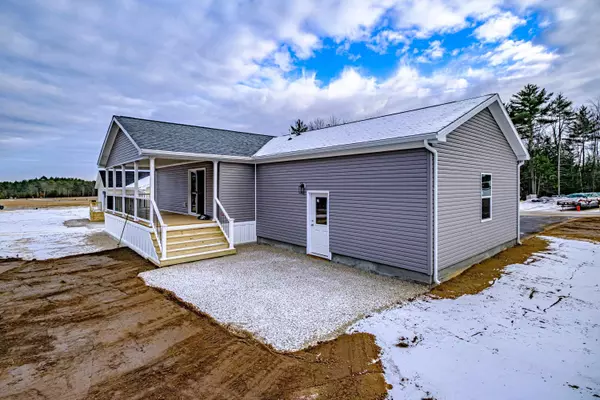 Rochester, NH 03868,20 Diamondback DR