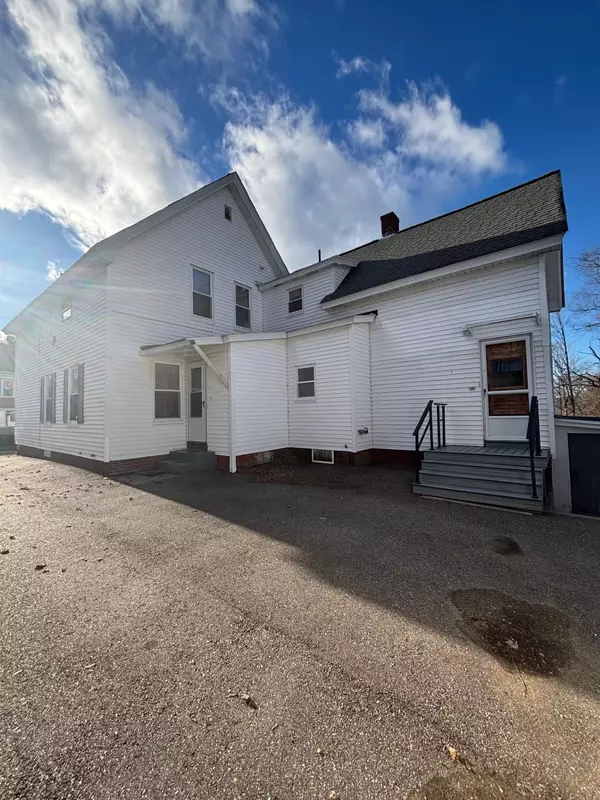 82 Summer ST #2, Laconia, NH 03246