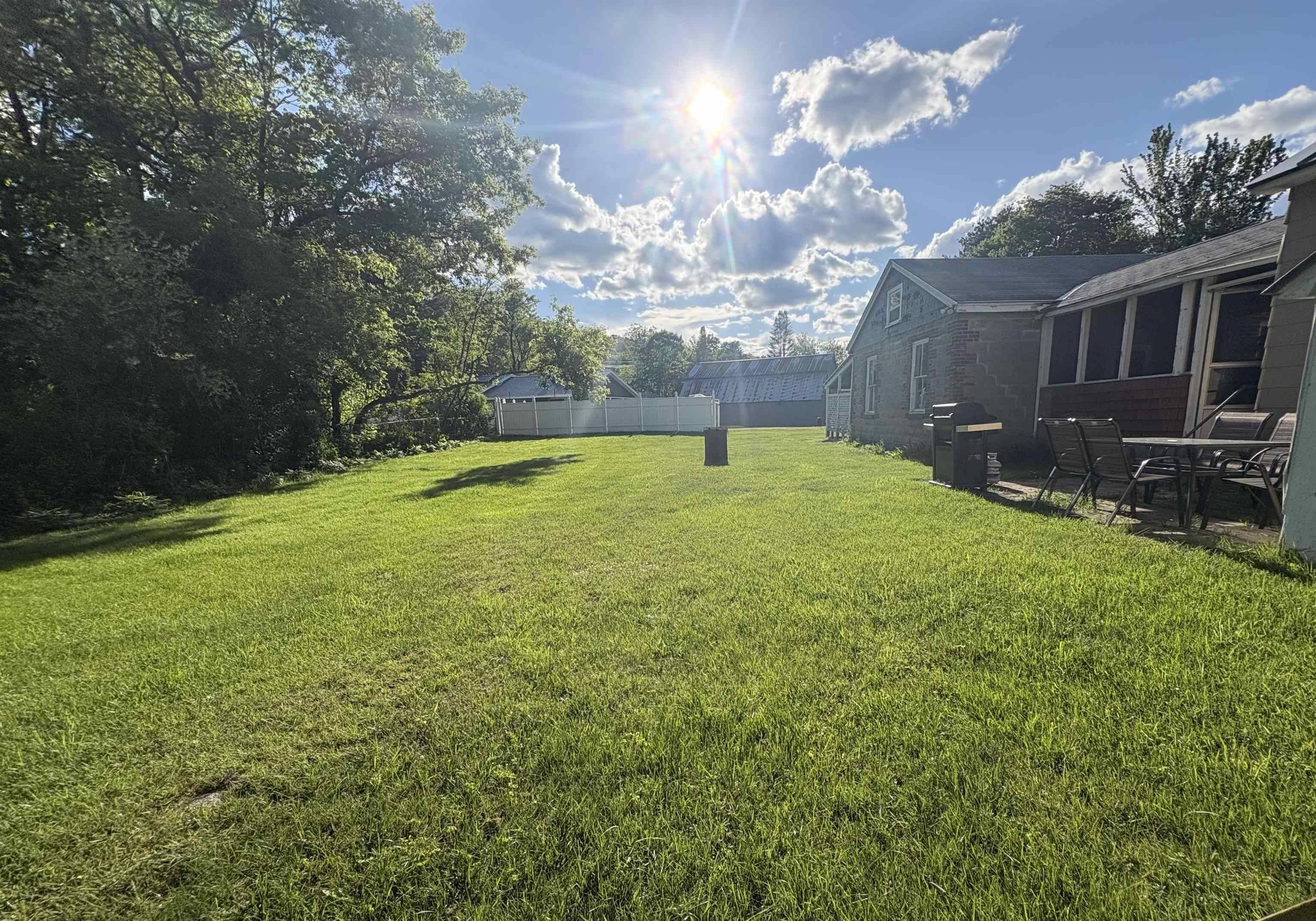 Claremont, NH 03743,40 Maria ST
