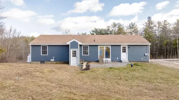 Laconia, NH 03246,2870 Parade RD