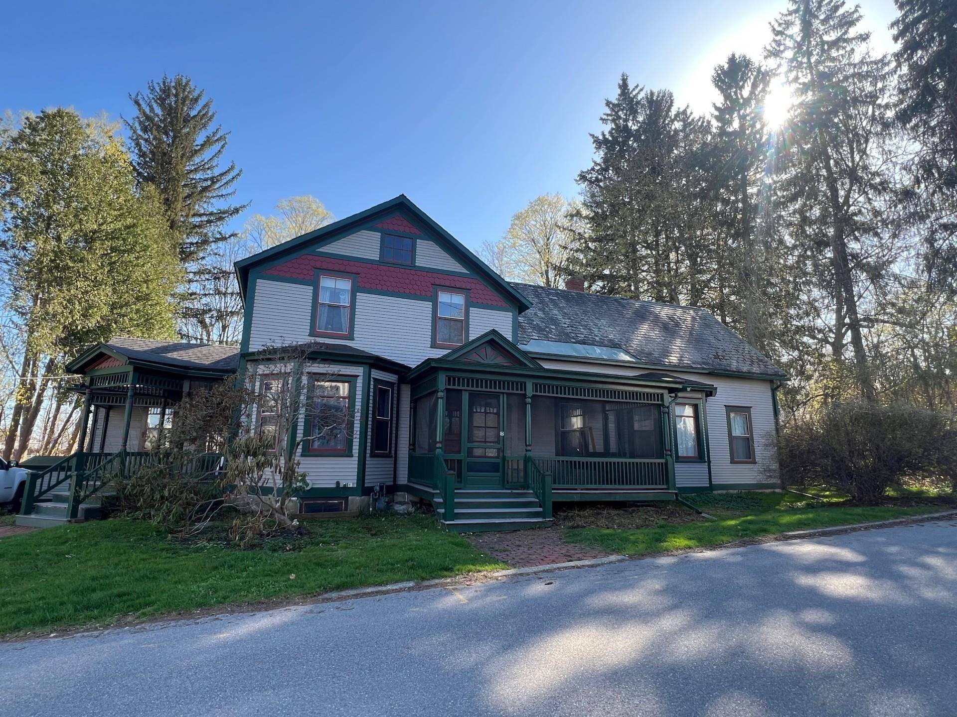 4 Park TER, Essex Junction, VT 05452