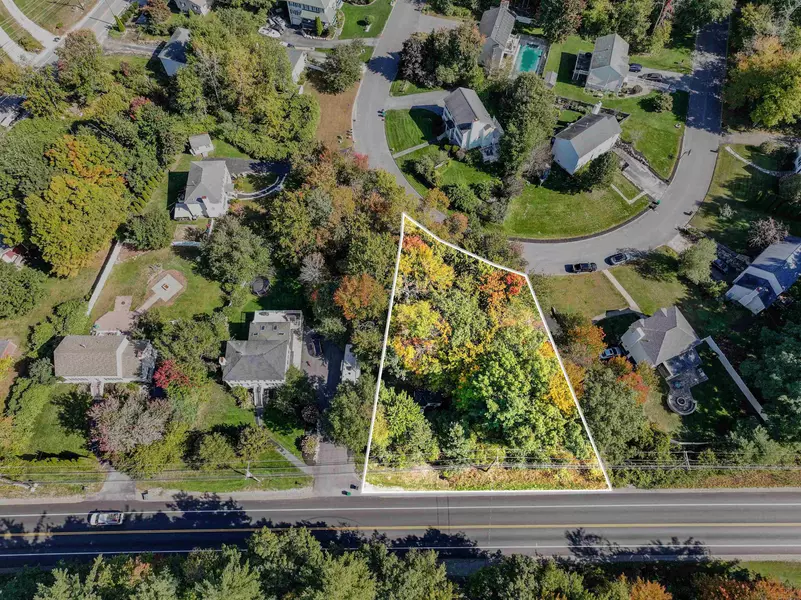 22 Harmony LN, Hooksett, NH 03106
