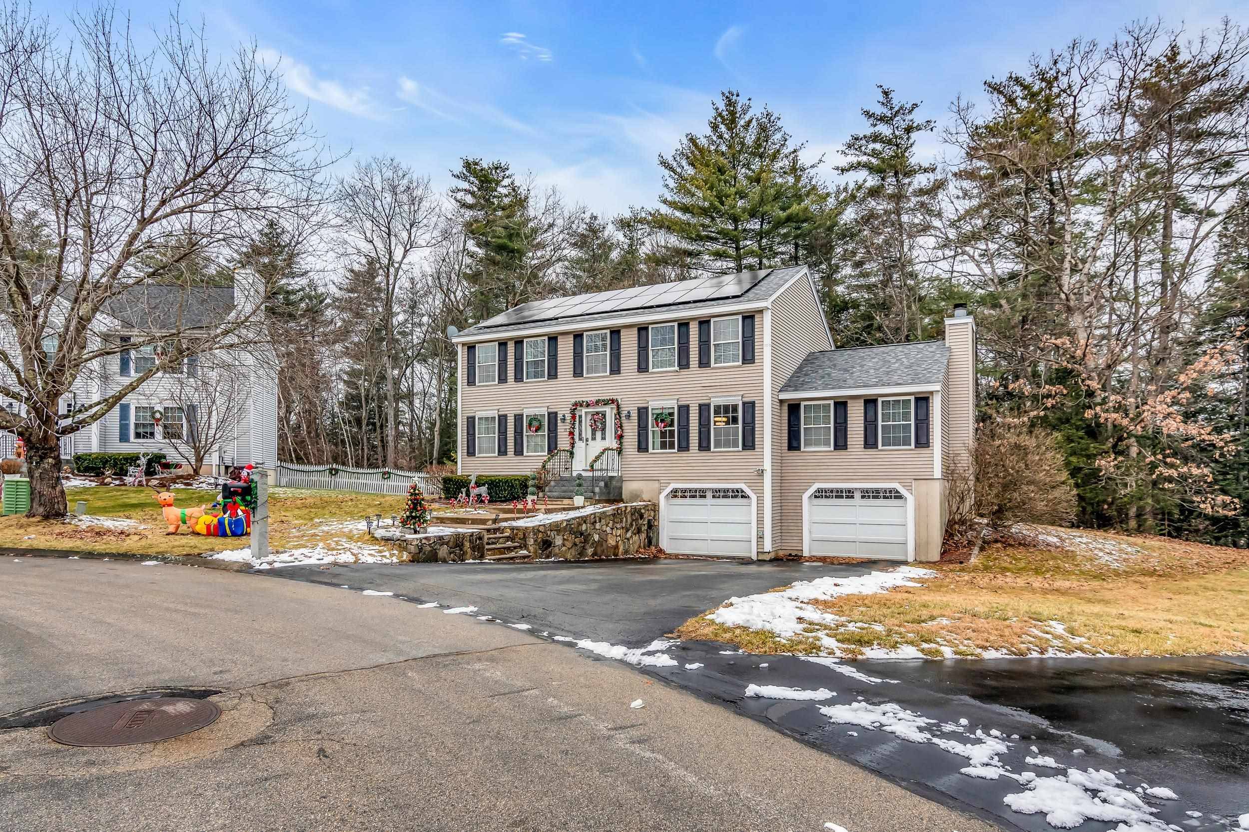 19 Scotchpine LN, Merrimack, NH 03054