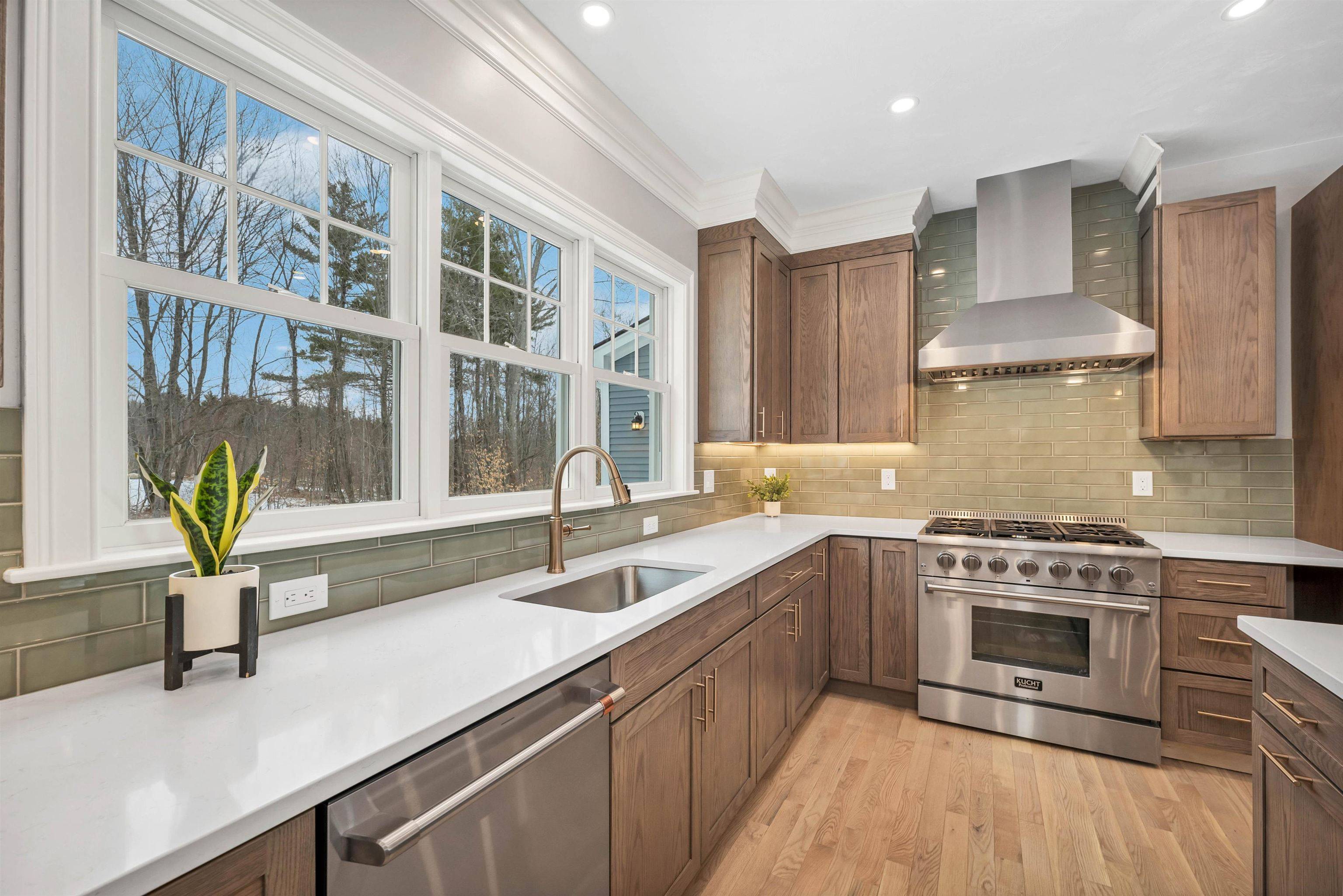 Meredith, NH 03253,2 Namak WAY