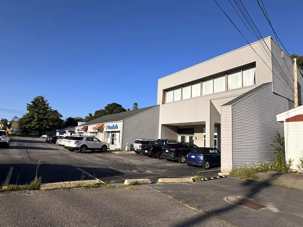 Hampton, NH 03842,725 Lafayette RD #5