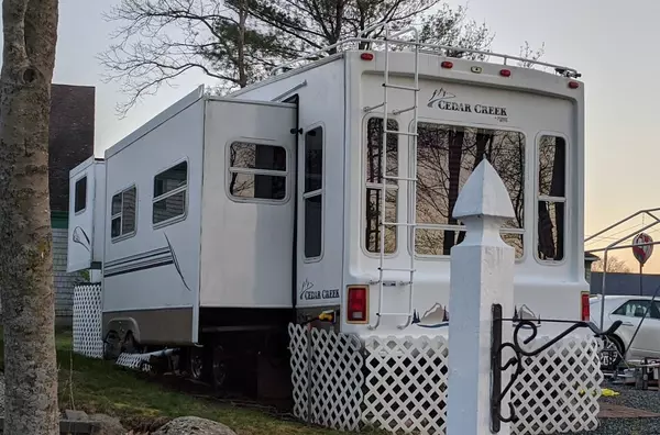 Laconia, NH 03246,16 Leisure Time LN