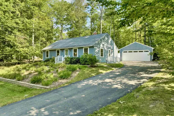 63 Port Wedeln RD, Wolfeboro, NH 03894