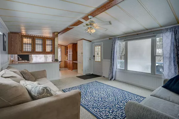 Conway, NH 03813,92 Fox Hill LN