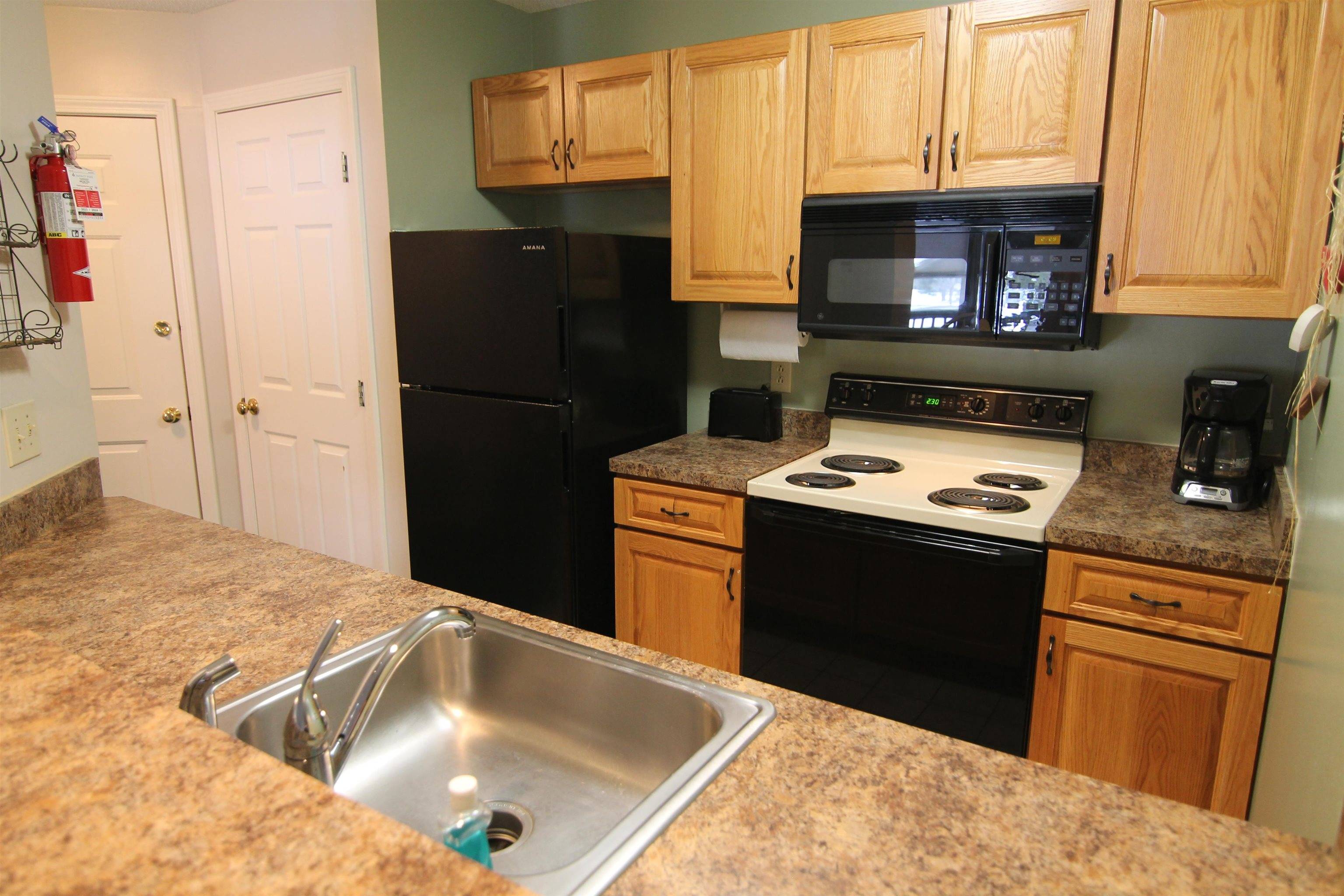 Woodstock, NH 03262,160 Deer Park DR #146C
