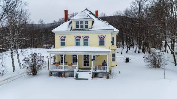 771 Presidential HWY, Jefferson, NH 03583