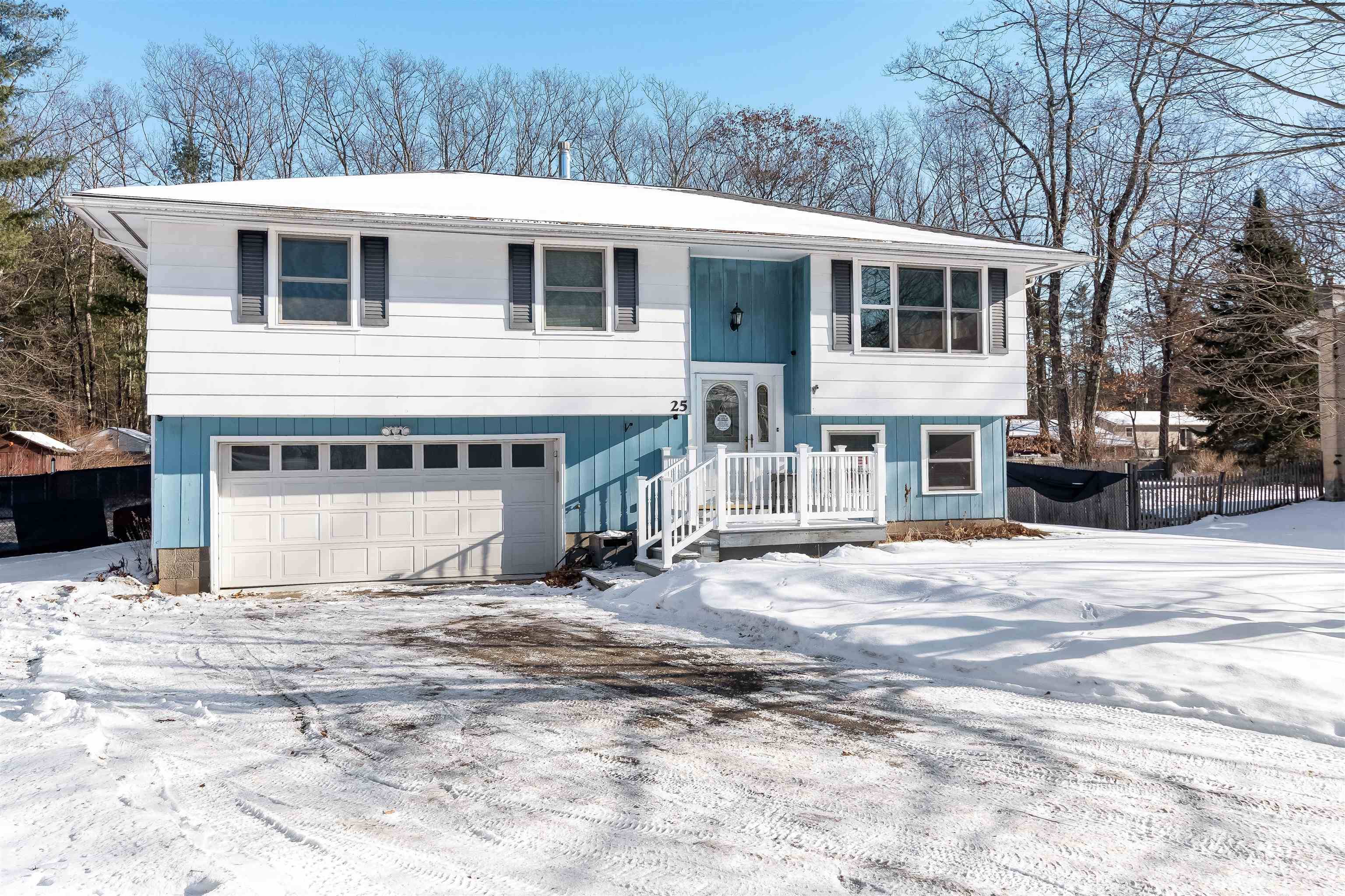 25 Margaret ST,  Essex,  VT 05452
