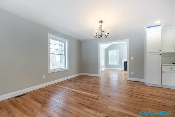 Fremont, NH 03044,39 Bassett LN